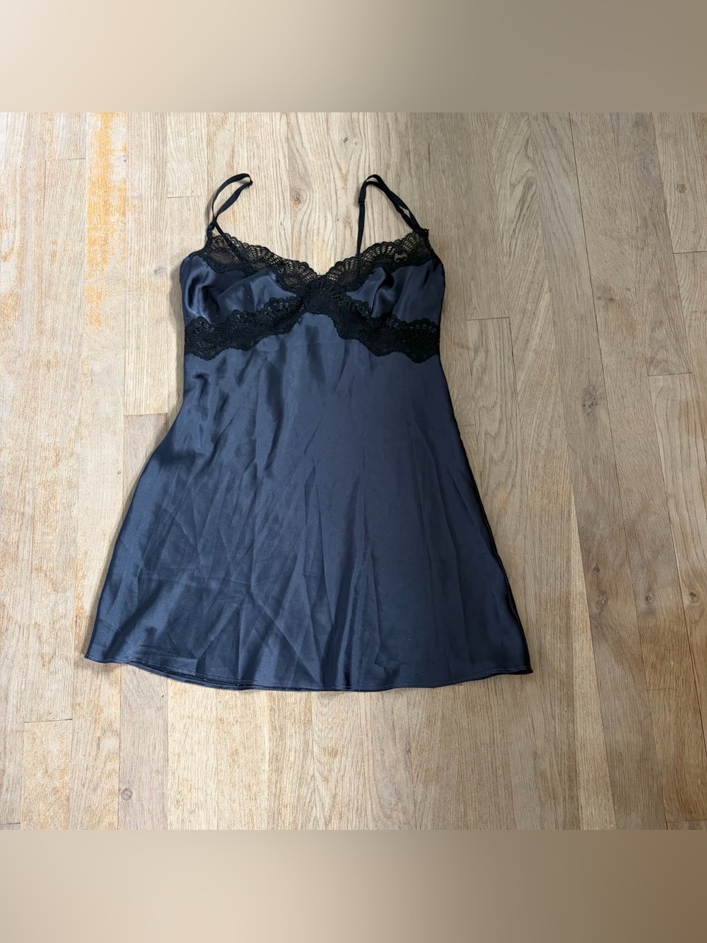 Victoria's Secret Charcoal Gray Lace Trim Mini Slip Nightgown Size Small